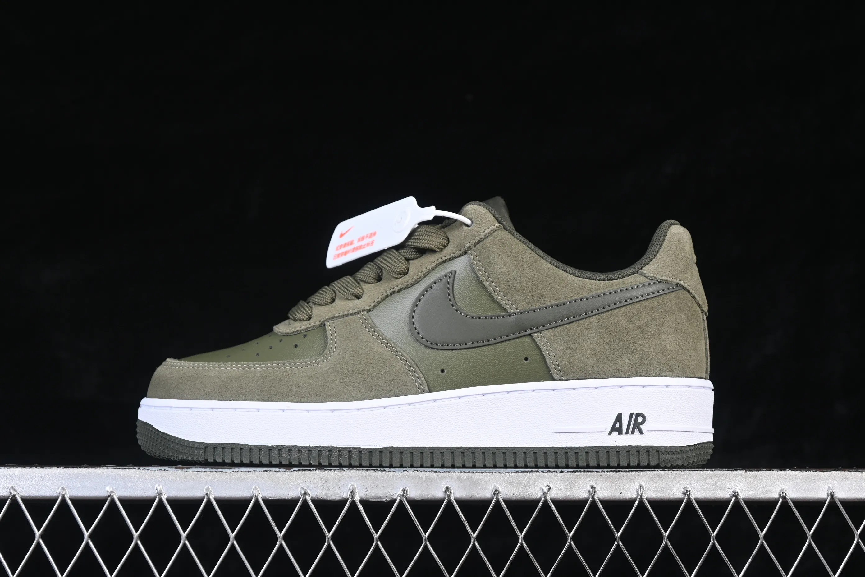 All categories Nk Air Force 1 Air Force series Nk Air Force 1 Low Air Force low-top Nike Air Force 1'07 Low Air Force 1 low-top casual sneakers IB6388-200